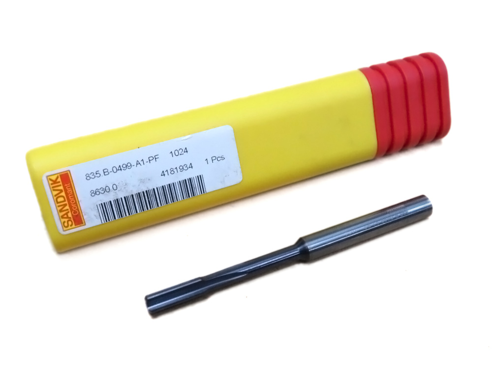 7.99mm鋼件鑄鐵內(nèi)冷直槽盲孔鉸刀83